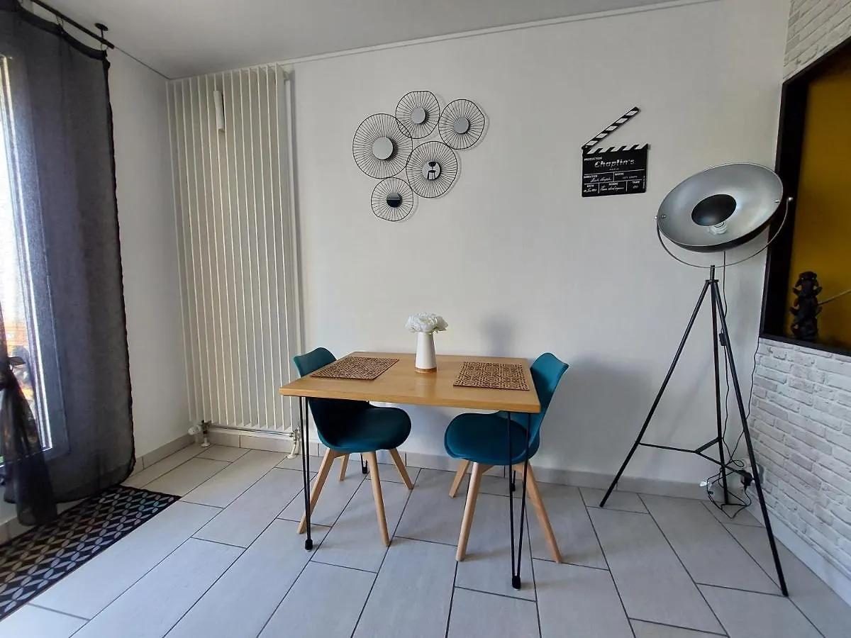 Studio Sur Les Rives D'Allier Moulins  0*, Moulins (Allier)